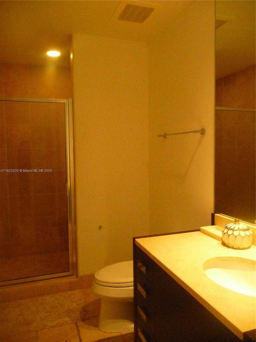 Small Image of 18201 COLLINS AVE #4705, Sunny Isles Beach Number 6