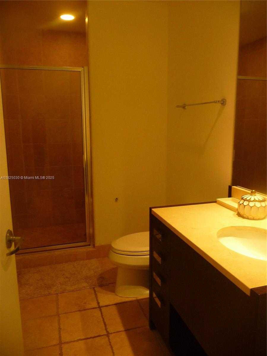 Small Image of 18201 COLLINS AVE #4705, Sunny Isles Beach Number 7