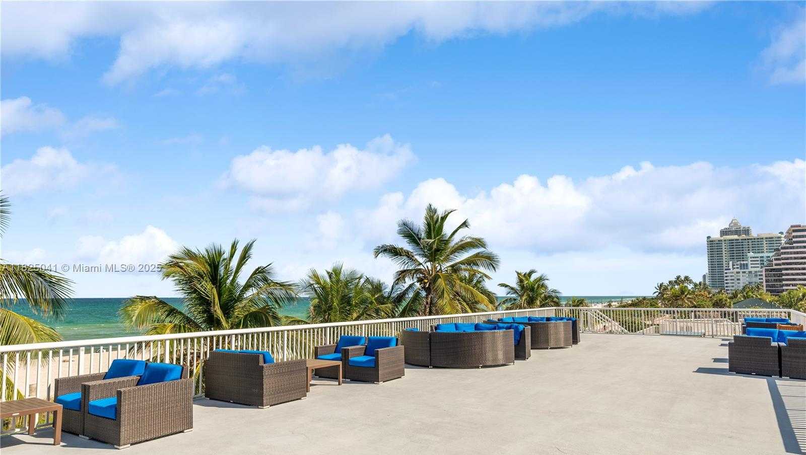Small Image of 5401 COLLINS AVE #1014, Miami Beach Number 8