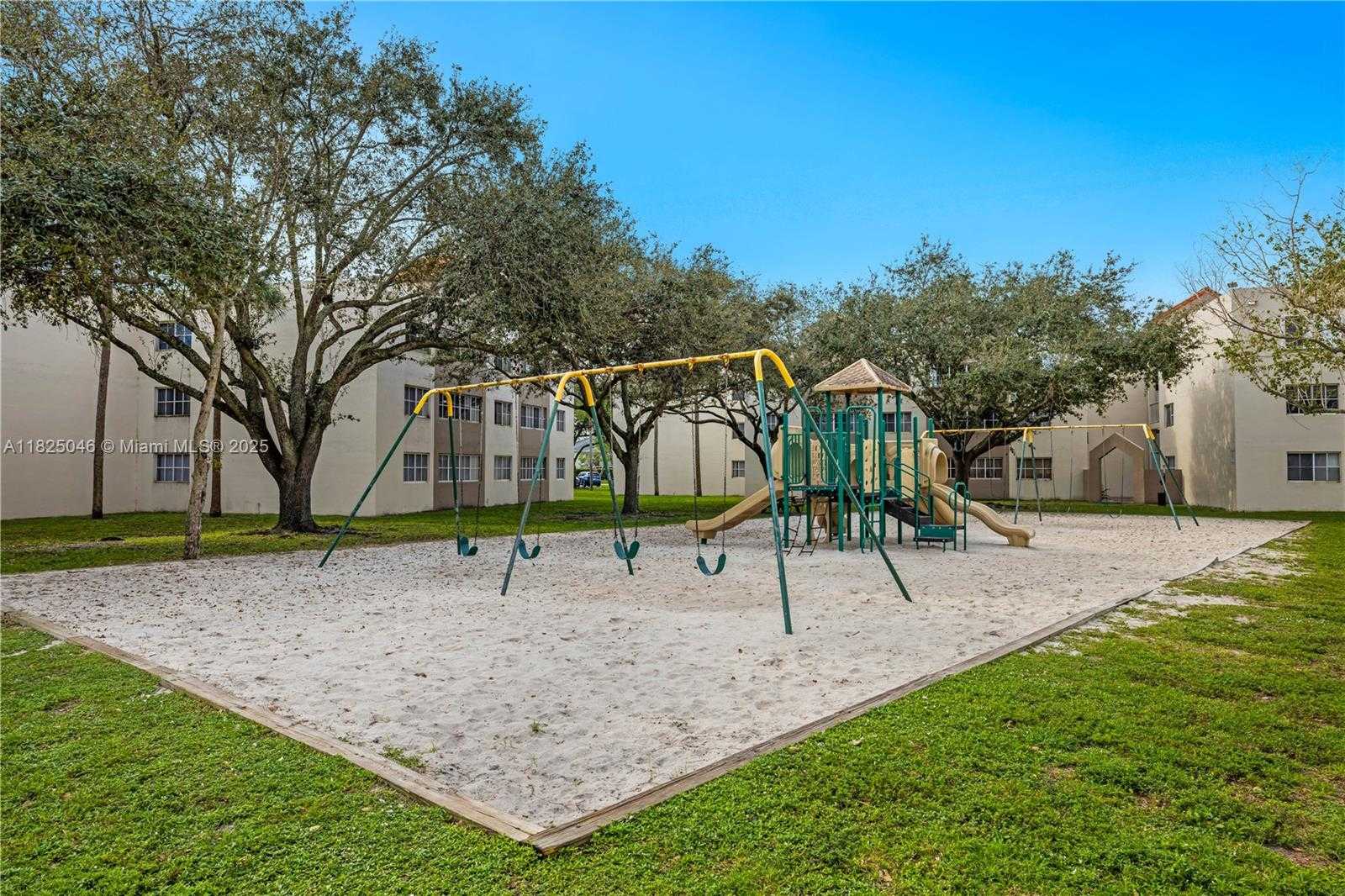Small Image of 6135 NORTH WEST 186TH ST #201, Hialeah Number 25