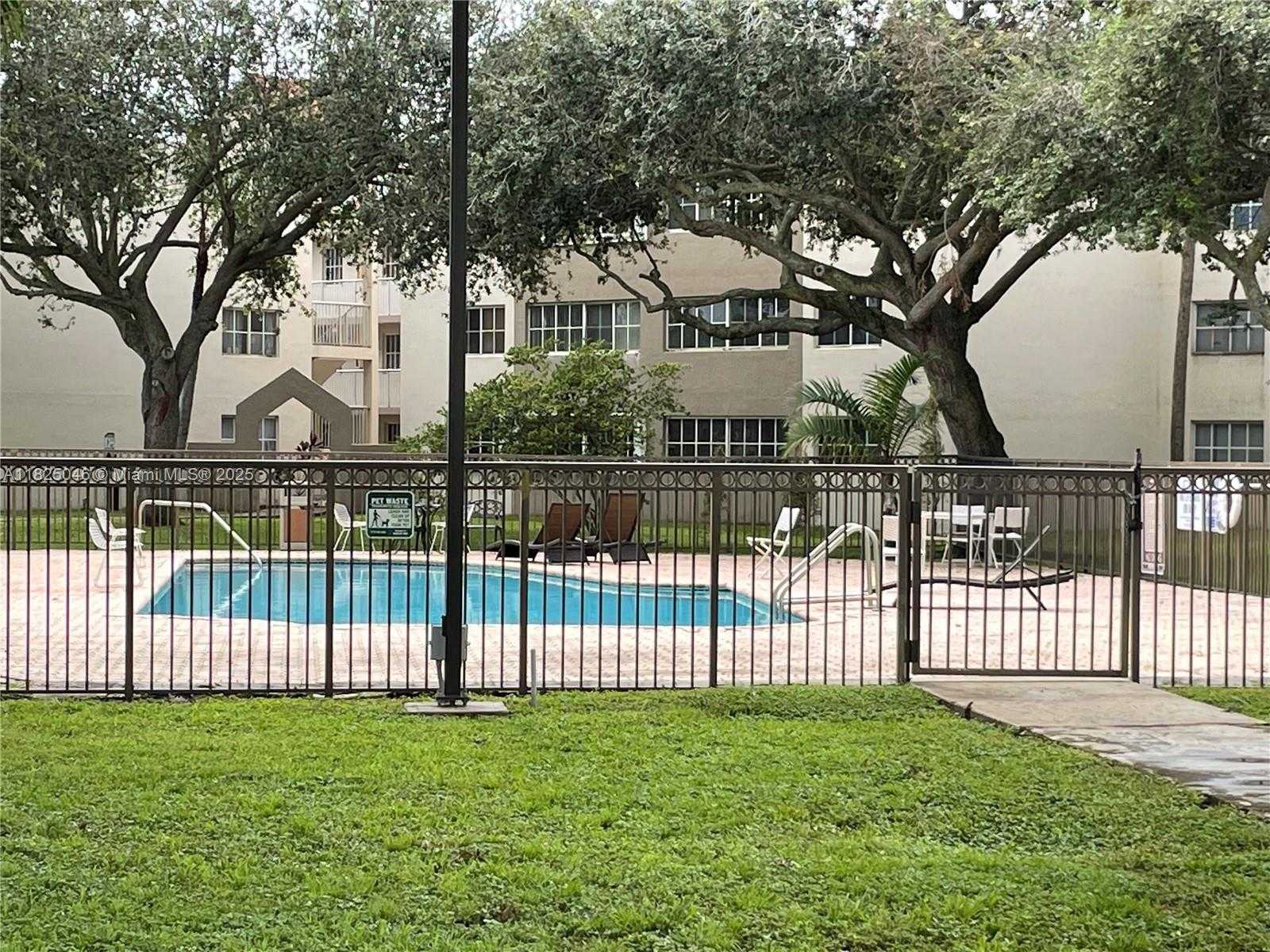 Small Image of 6135 NORTH WEST 186TH ST #201, Hialeah Number 6