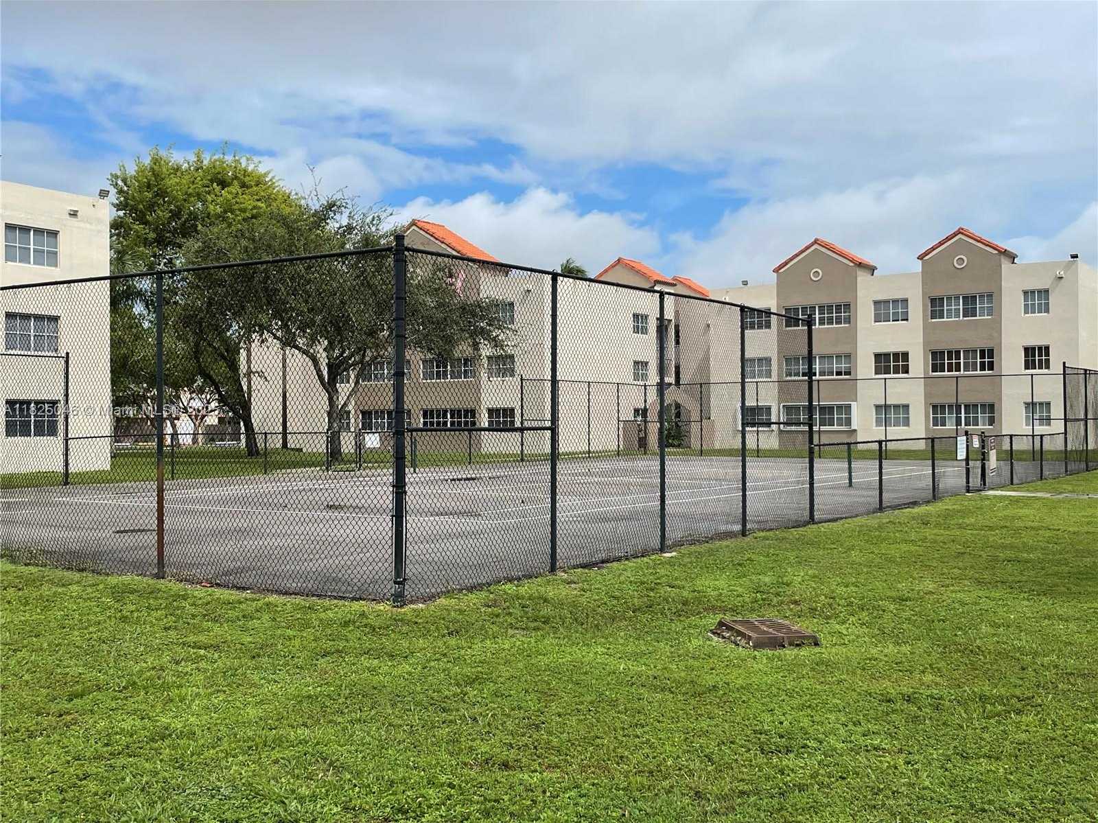 Small Image of 6135 NORTH WEST 186TH ST #201, Hialeah Number 7