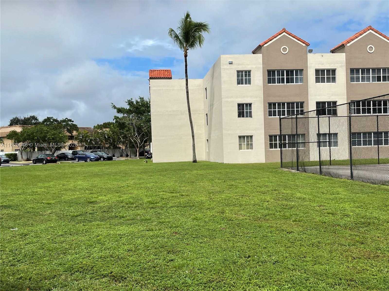 Small Image of 6135 NORTH WEST 186TH ST #201, Hialeah Number 8