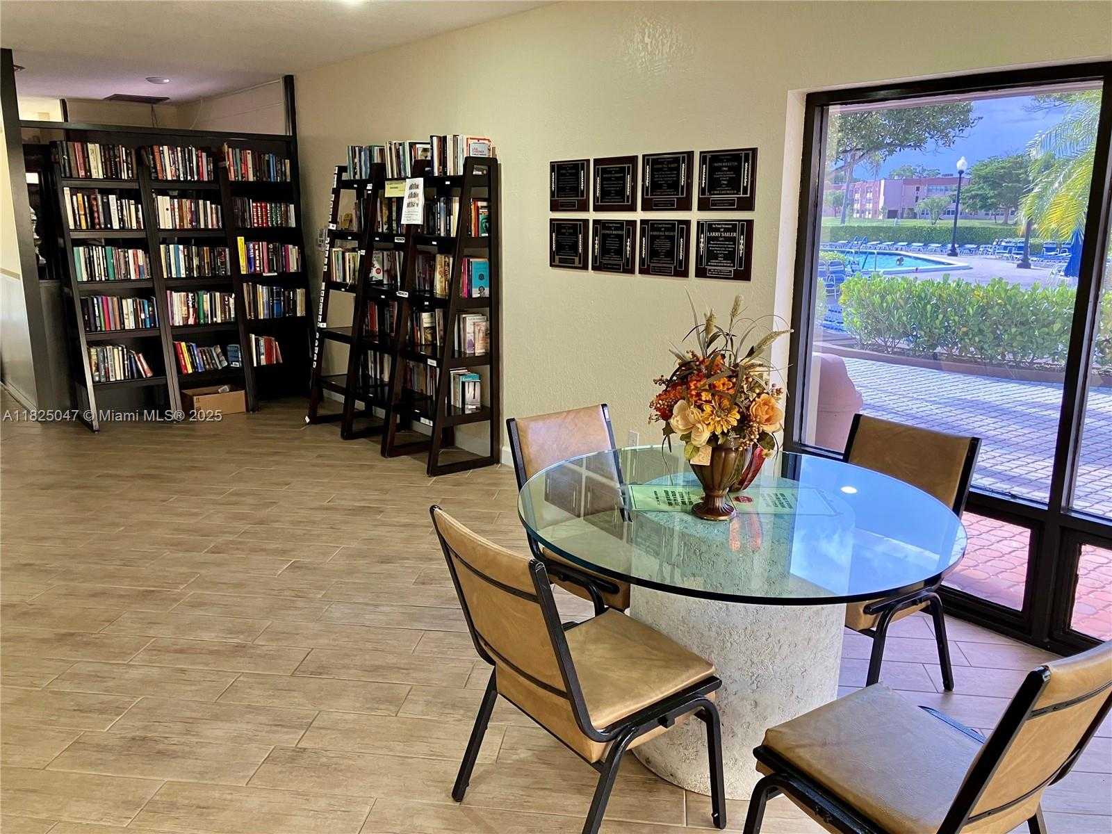 Small Image of 9041 SUNRISE LAKES BLVD #208, Sunrise Number 50