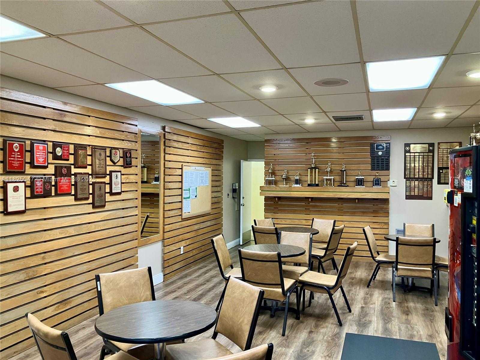 Small Image of 9041 SUNRISE LAKES BLVD #208, Sunrise Number 56