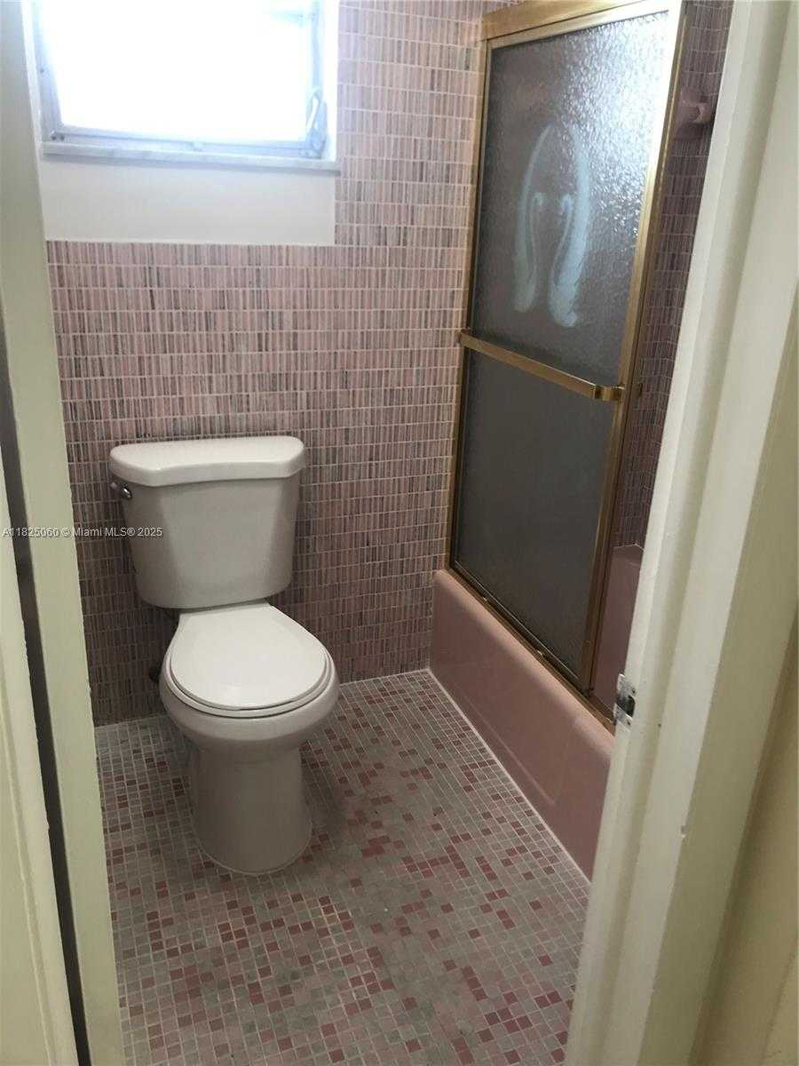 Imagen de Pequeño Objeto