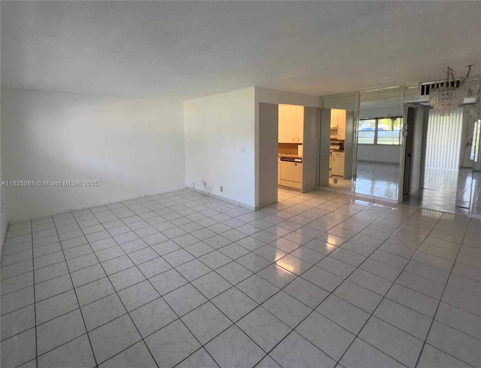 Small Image of 4701 MARTINIQUE DR #F1, Coconut Creek Number 2