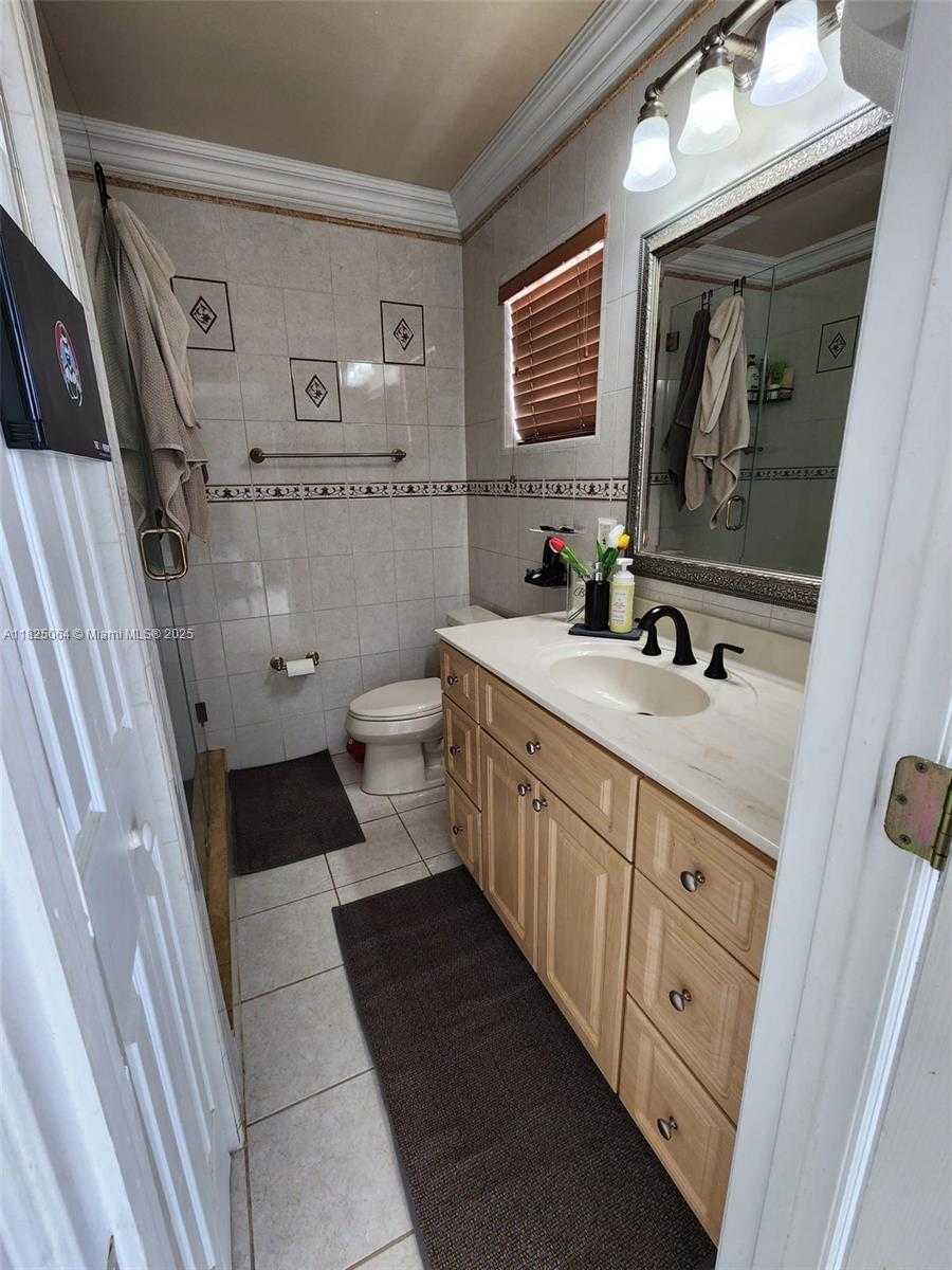 Small Image of 5328 WEST 26TH AVE #112, Hialeah Number 13