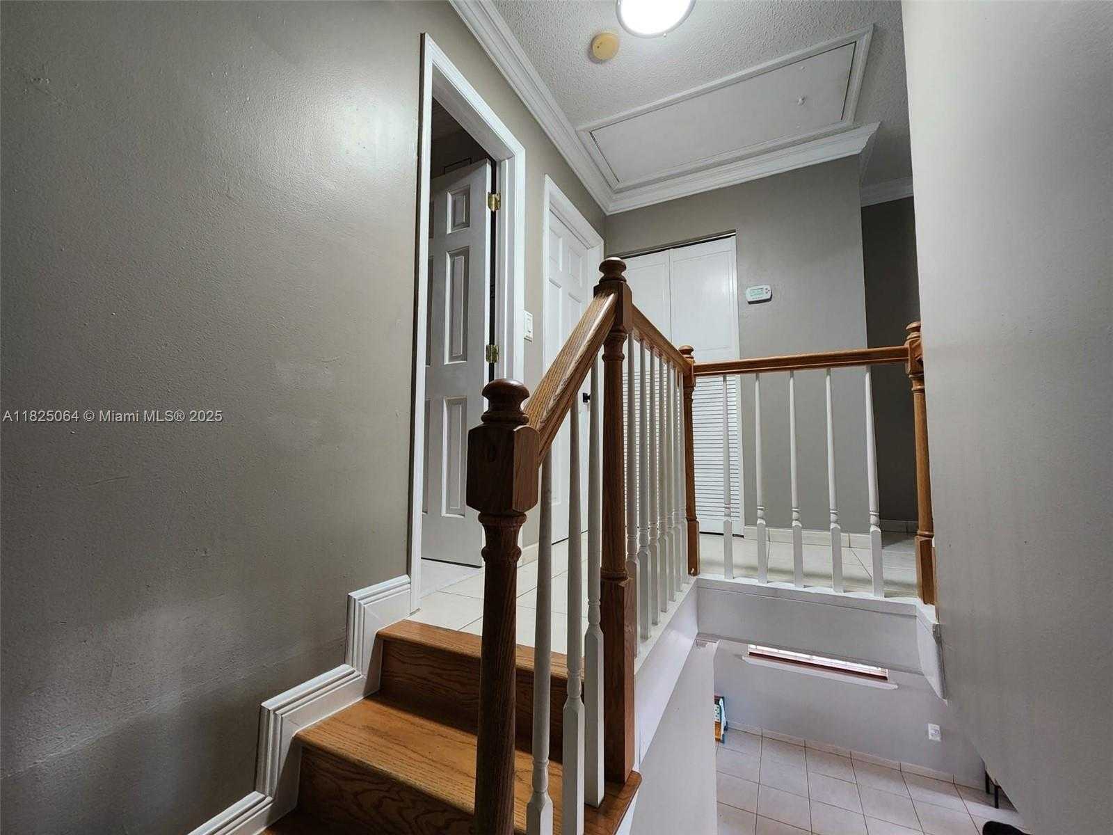 Small Image of 5328 WEST 26TH AVE #112, Hialeah Number 16
