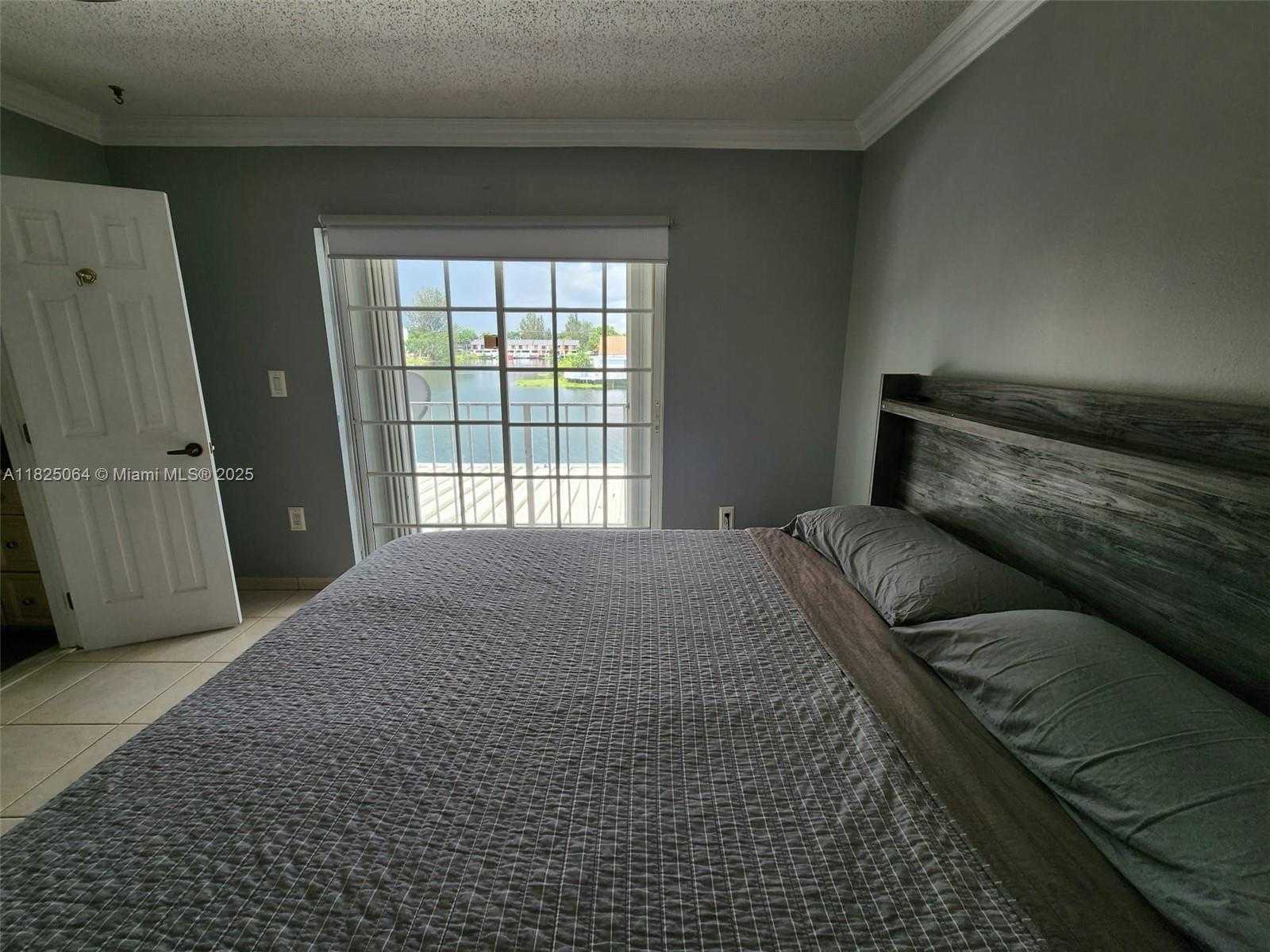 Small Image of 5328 WEST 26TH AVE #112, Hialeah Number 20