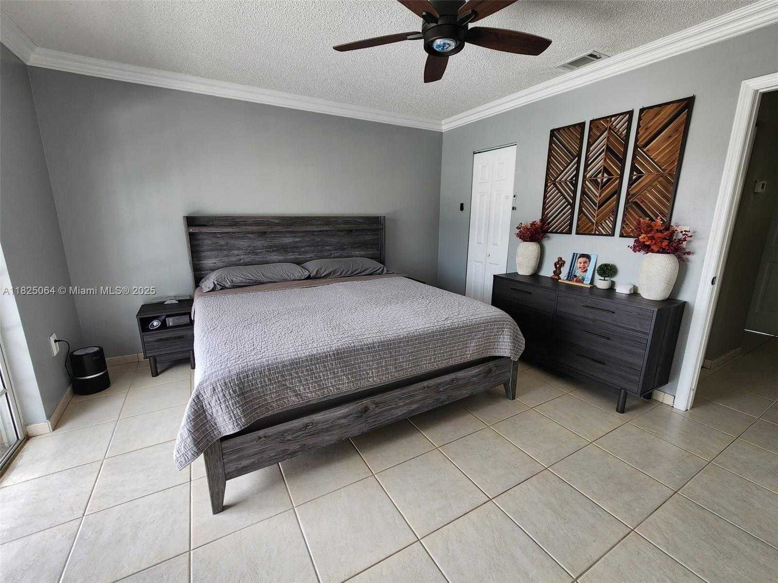 Small Image of 5328 WEST 26TH AVE #112, Hialeah Number 22