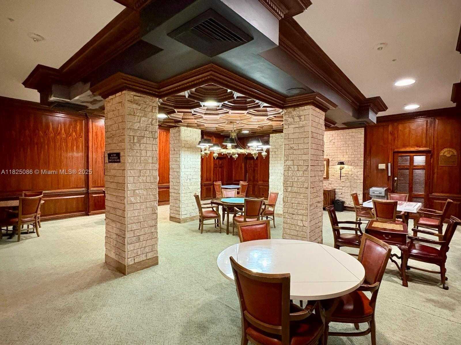 Small Image of 6039 COLLINS AVE #923, Miami Beach Number 11