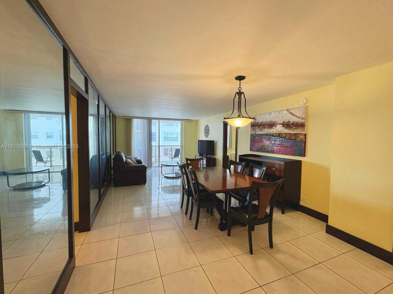 Small Image of 6039 COLLINS AVE #923, Miami Beach Number 19