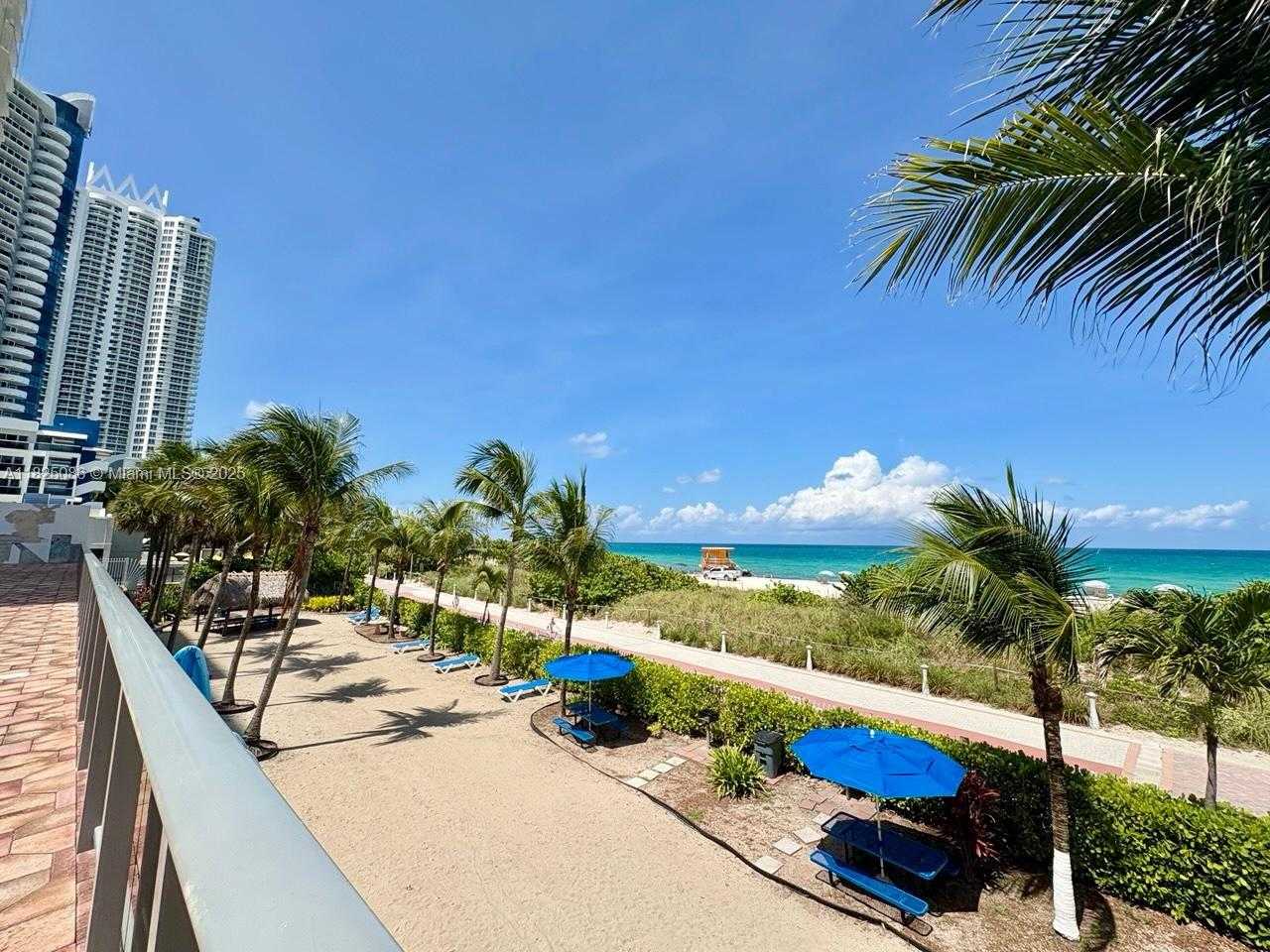 Small Image of 6039 COLLINS AVE #923, Miami Beach Number 5