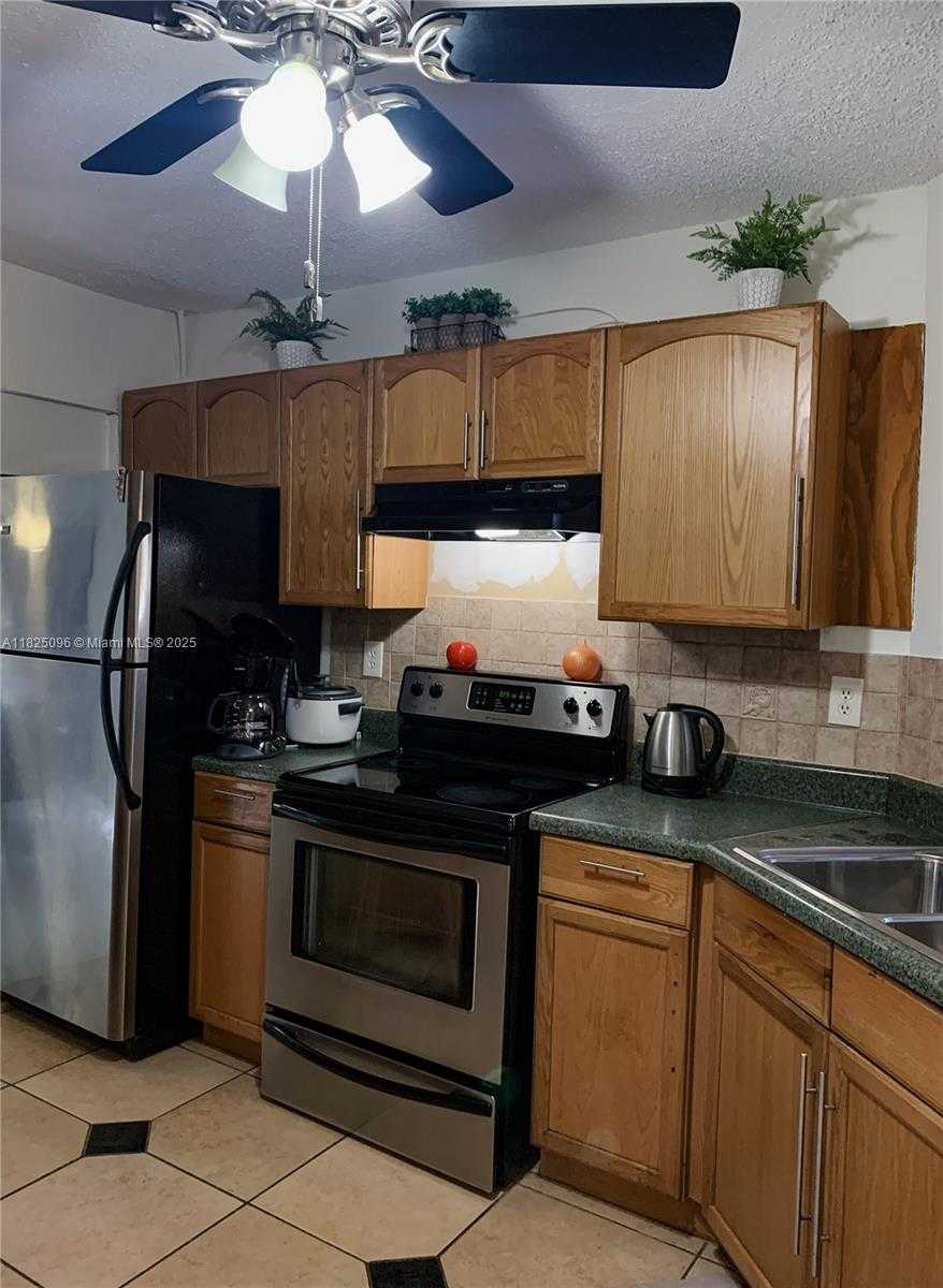 Small Image of 6555 WEST BROWARD BLVD #208, Plantation Number 12