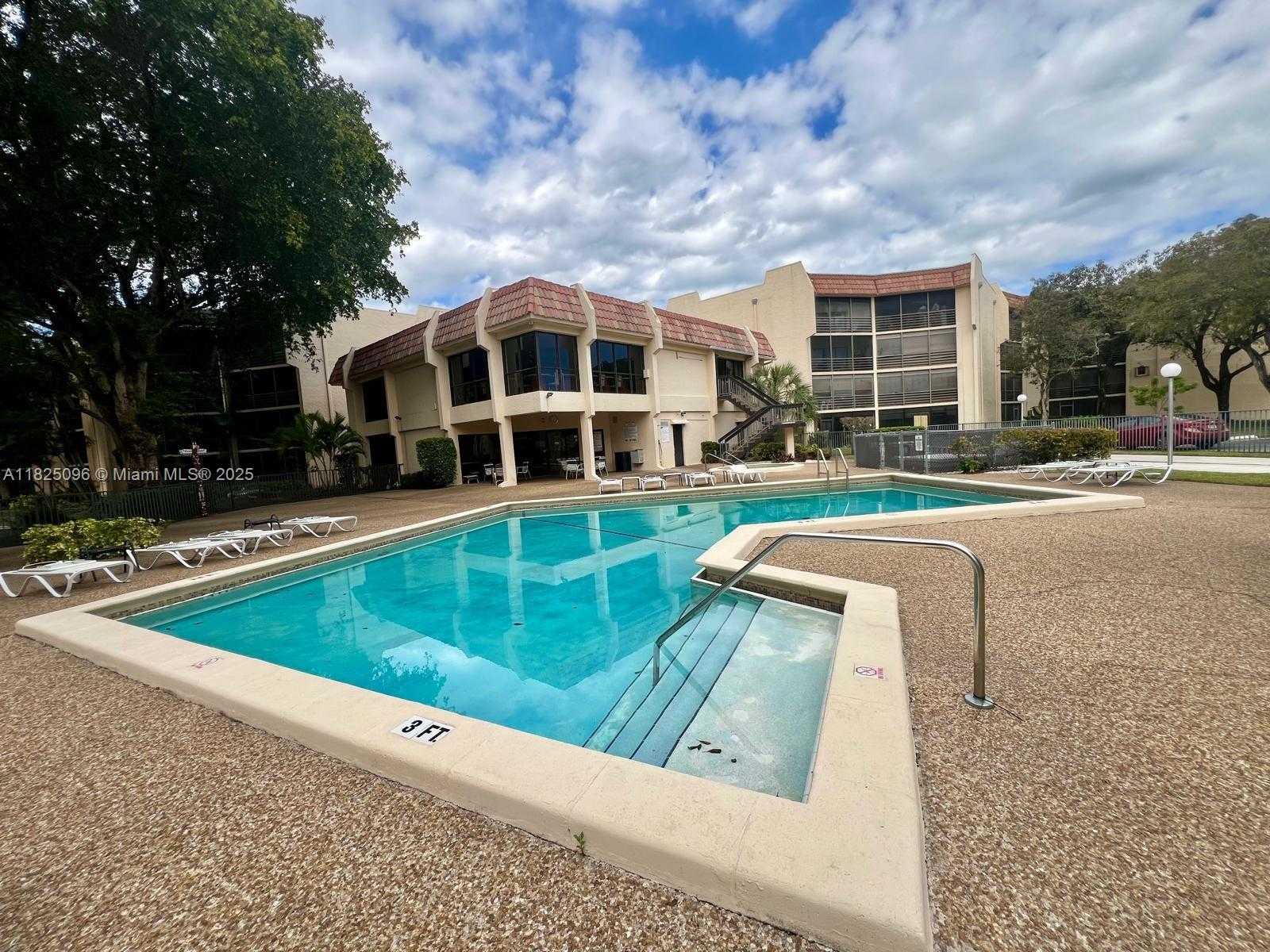 Small Image of 6555 WEST BROWARD BLVD #208, Plantation Number 16