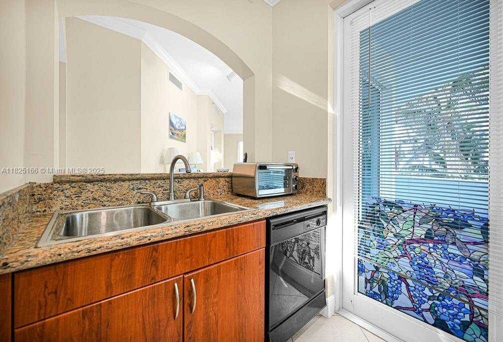 Small Image of 9201 COLLINS AVE #225, Surfside Number 20