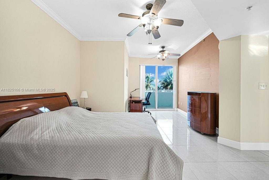 Small Image of 9201 COLLINS AVE #225, Surfside Number 23