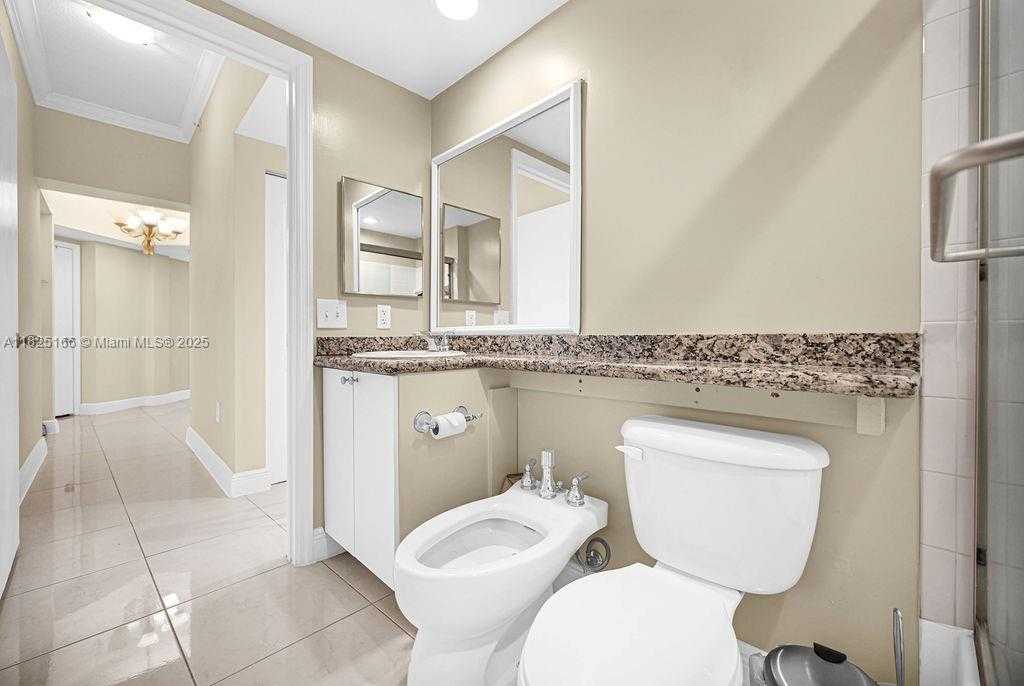Small Image of 9201 COLLINS AVE #225, Surfside Number 38