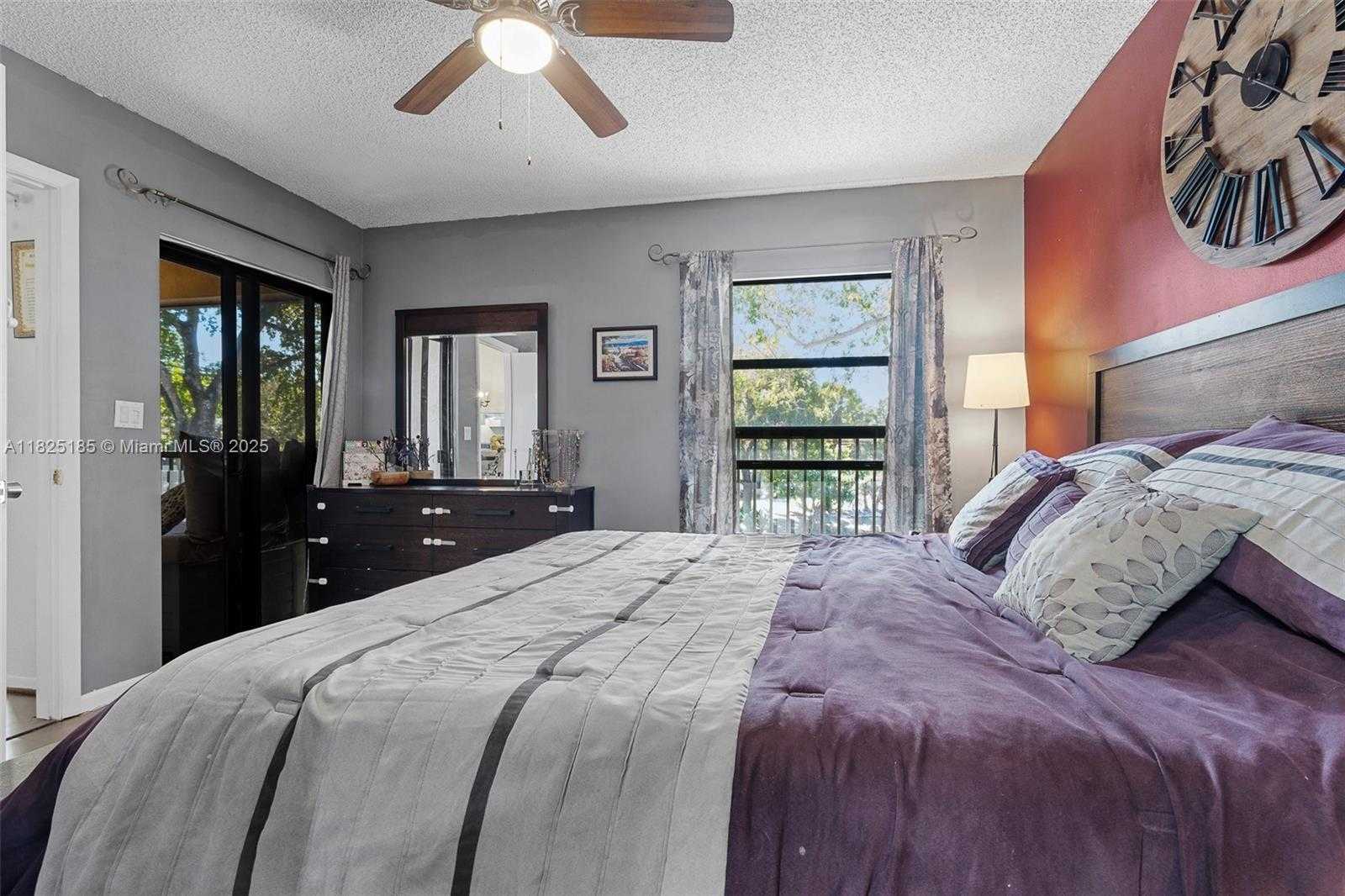 Small Image of 3059 SOUTH CARAMBOLA CIR S #2330, Coconut Creek Number 9