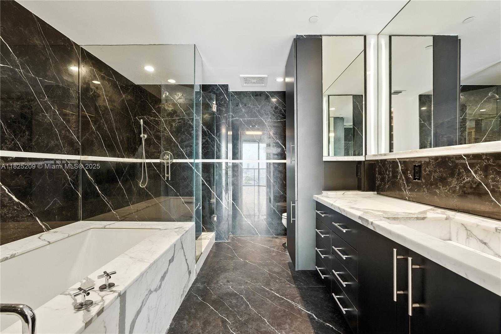 Small Image of 50 BISCAYNE BLVD #3002, Miami Number 13