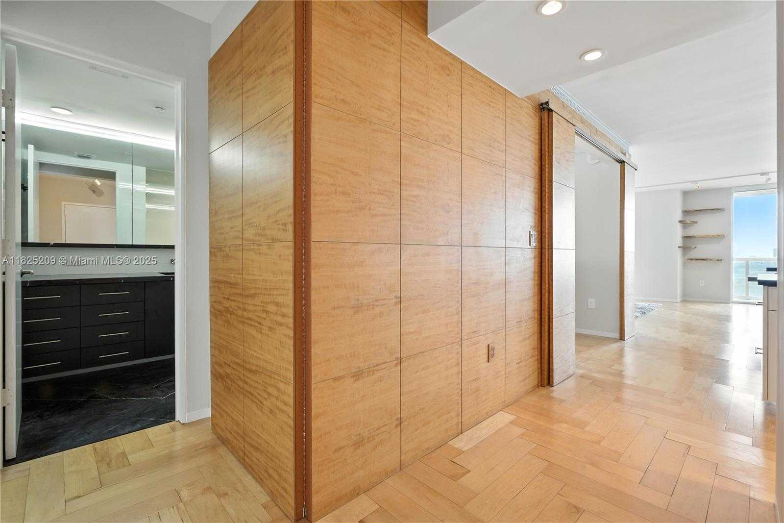 Small Image of 50 BISCAYNE BLVD #3002, Miami Number 14