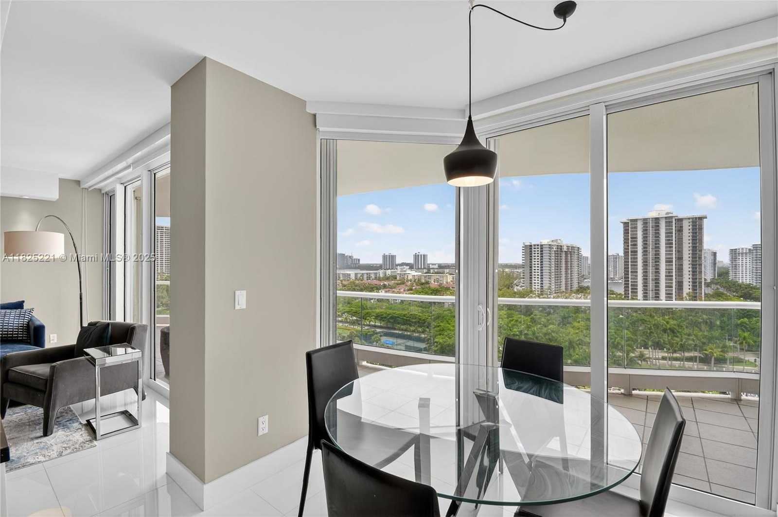 Small Image of 7000 ISLAND BLVD #1408, Aventura Number 14