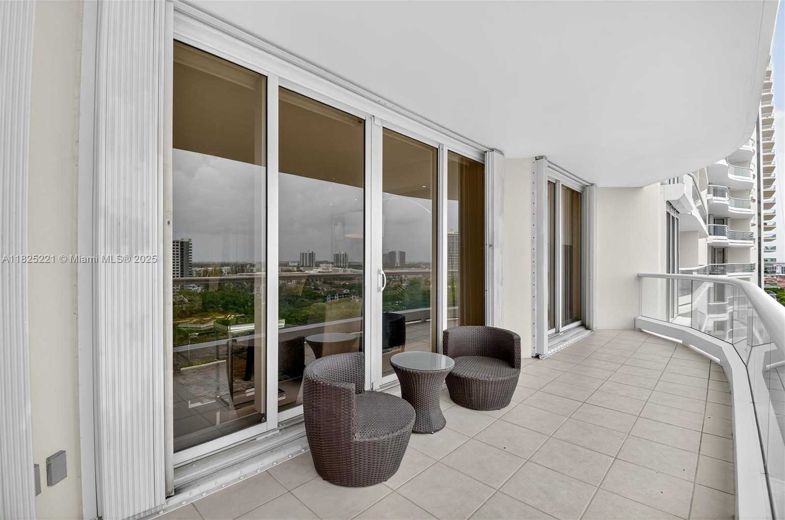 Small Image of 7000 ISLAND BLVD #1408, Aventura Number 21