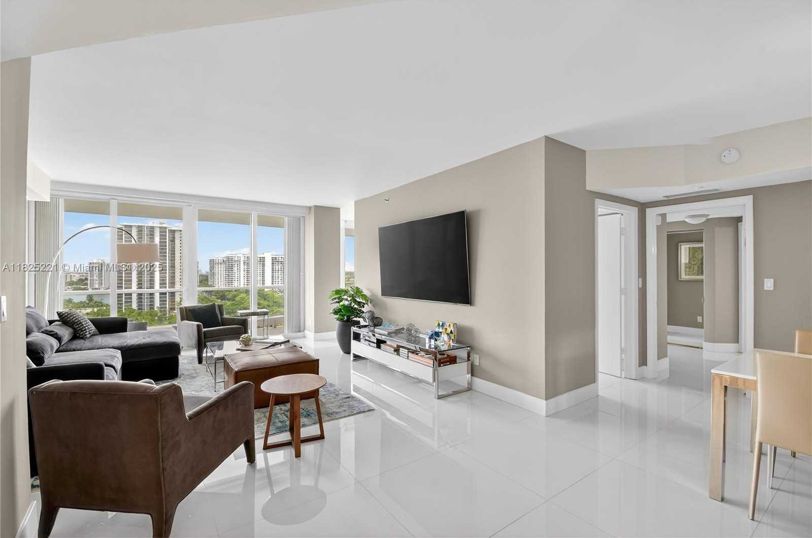 Small Image of 7000 ISLAND BLVD #1408, Aventura Number 8