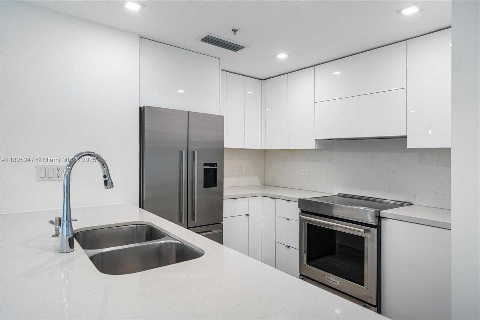 Small Image of 3400 SOUTH WEST 27TH AVE #1605, Miami Number 13