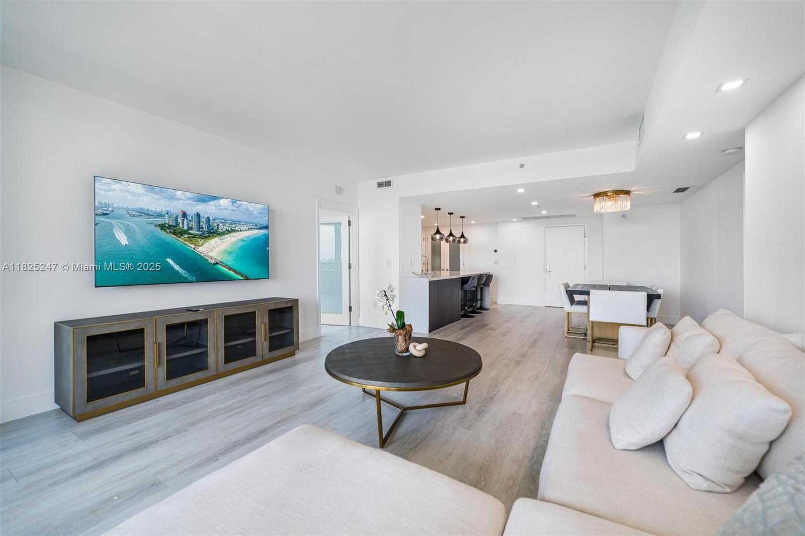 Small Image of 3400 SOUTH WEST 27TH AVE #1605, Miami Number 4