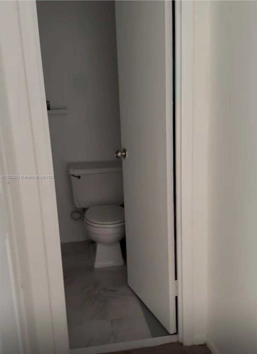 Small Image of 251 174 ST #1210, Sunny Isles Beach Number 6