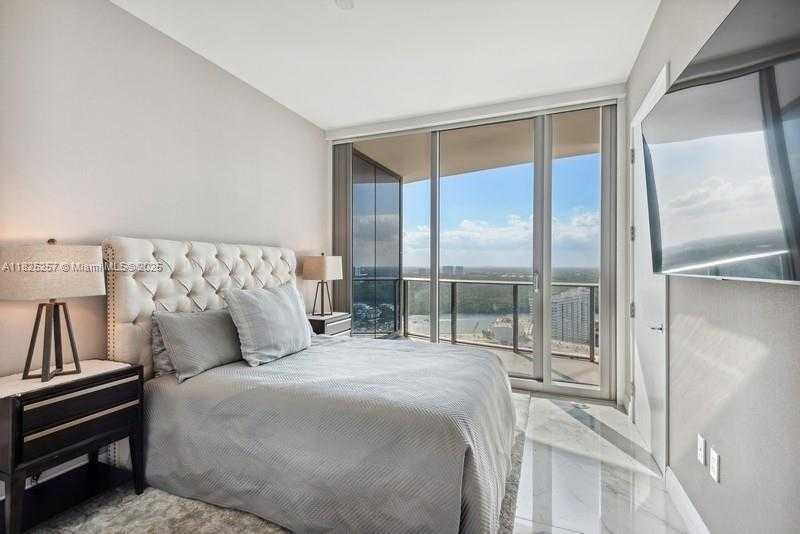 Small Image of 15701 COLLINS AVE #2902, Sunny Isles Beach Number 14
