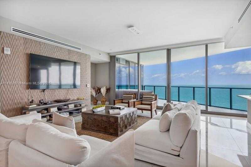 Small Image of 15701 COLLINS AVE #2902, Sunny Isles Beach Number 2