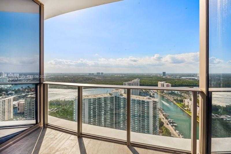 Small Image of 15701 COLLINS AVE #2902, Sunny Isles Beach Number 24