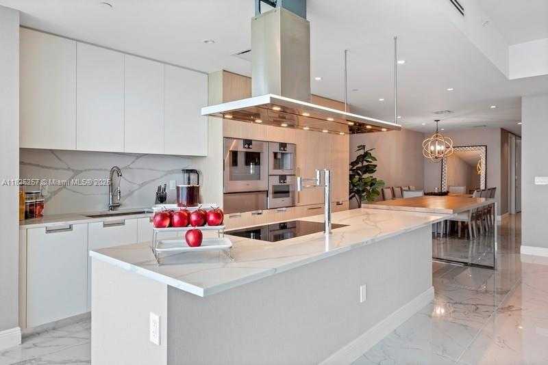Small Image of 15701 COLLINS AVE #2902, Sunny Isles Beach Number 6