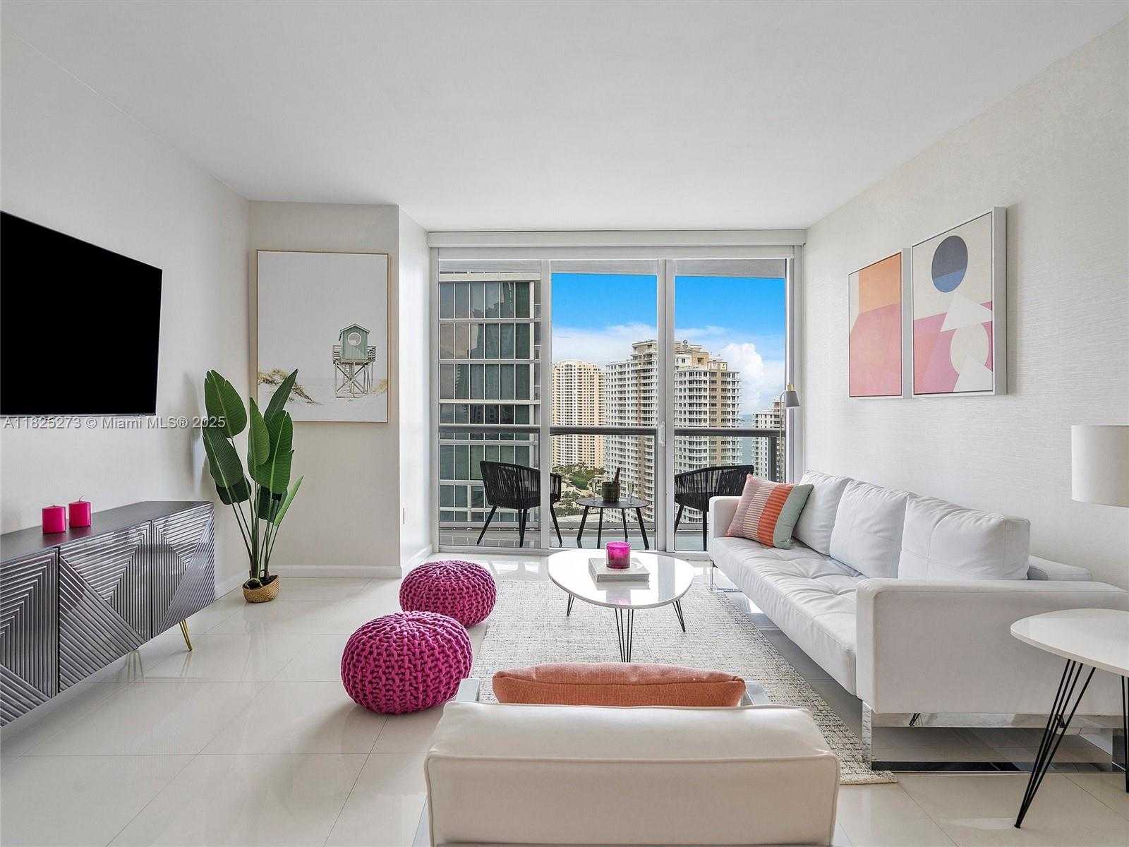 Small Image of 485 BRICKELL AVE #2501, Miami Number 17