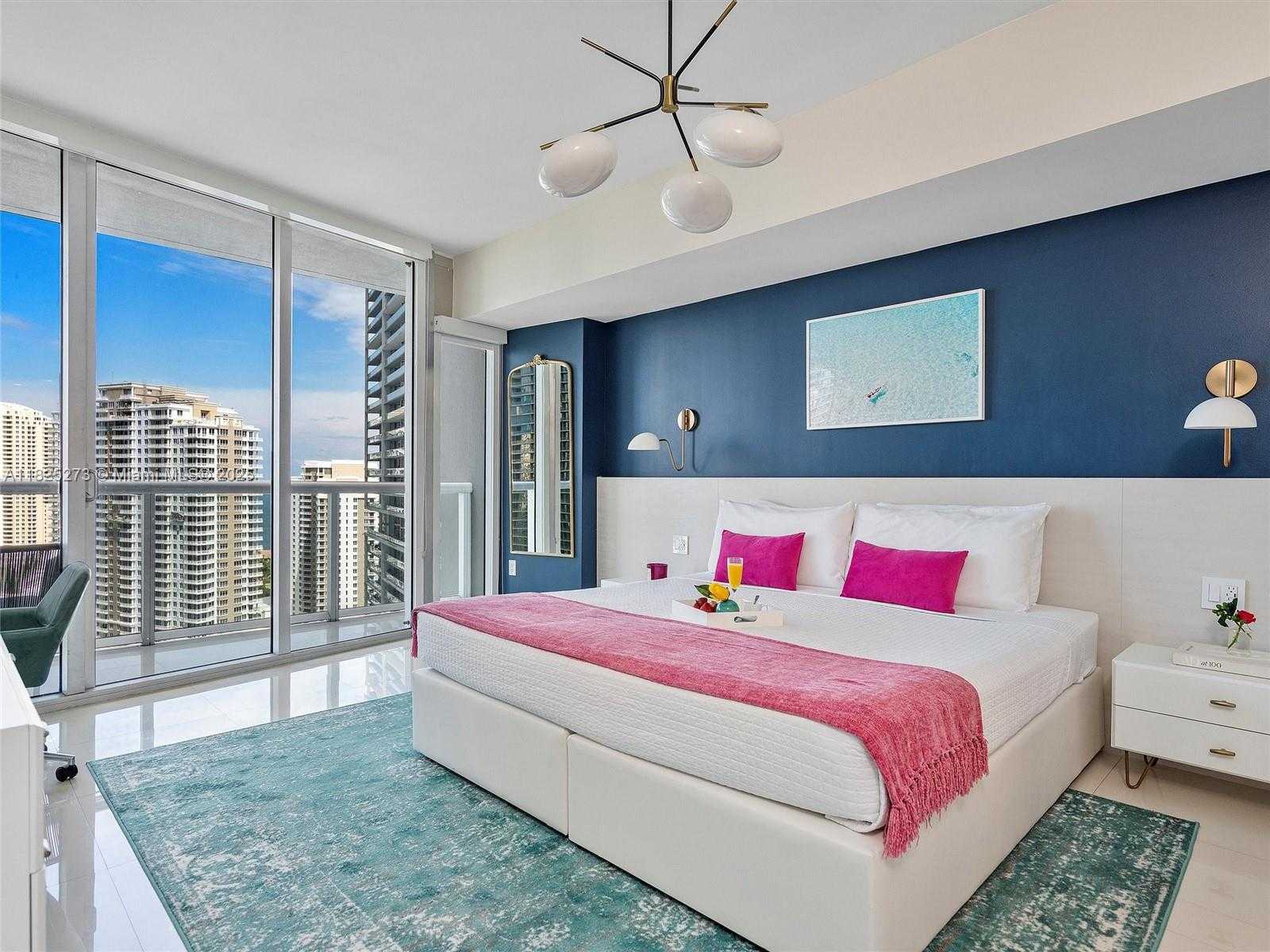 Small Image of 485 BRICKELL AVE #2501, Miami Number 7
