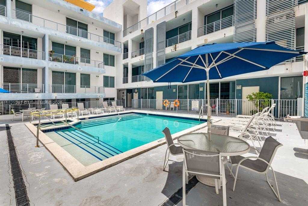 Small Image of 3339 VIRGINIA ST #205, Miami Number 12