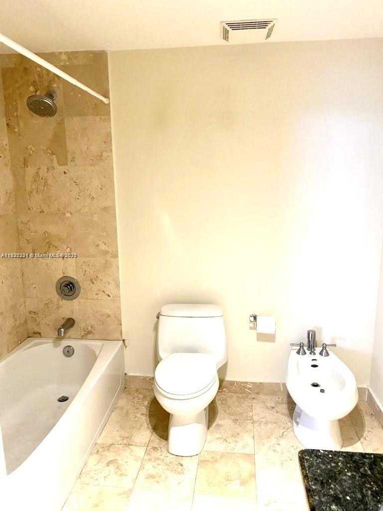 Small Image of 3339 VIRGINIA ST #205, Miami Number 3