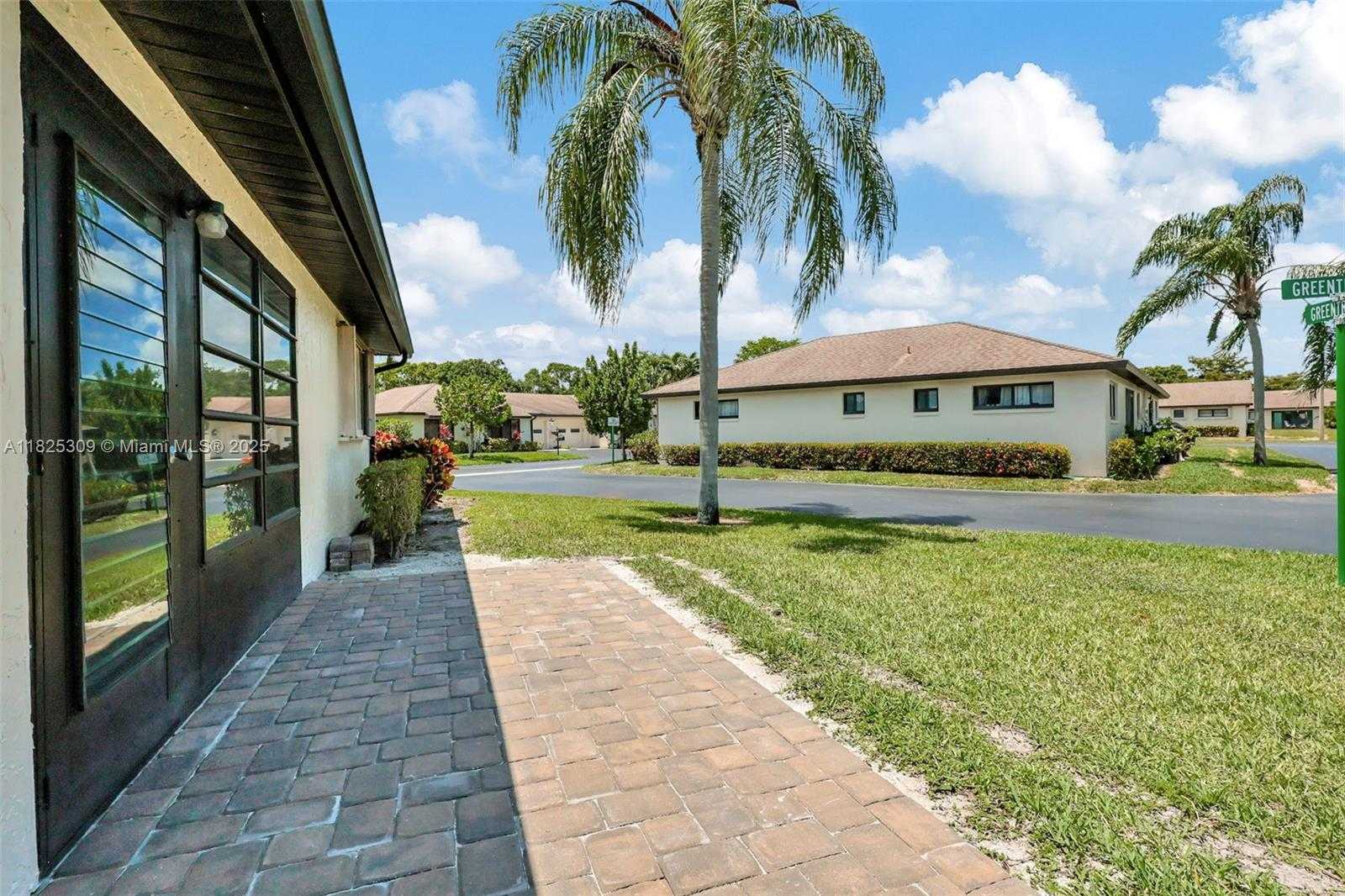 Small Image of 4764 GREENTREE CRES #A, Boynton Beach Number 11