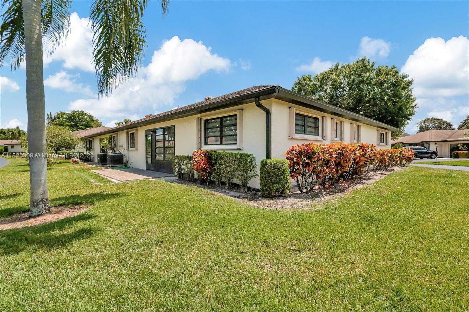 Small Image of 4764 GREENTREE CRES #A, Boynton Beach Number 12