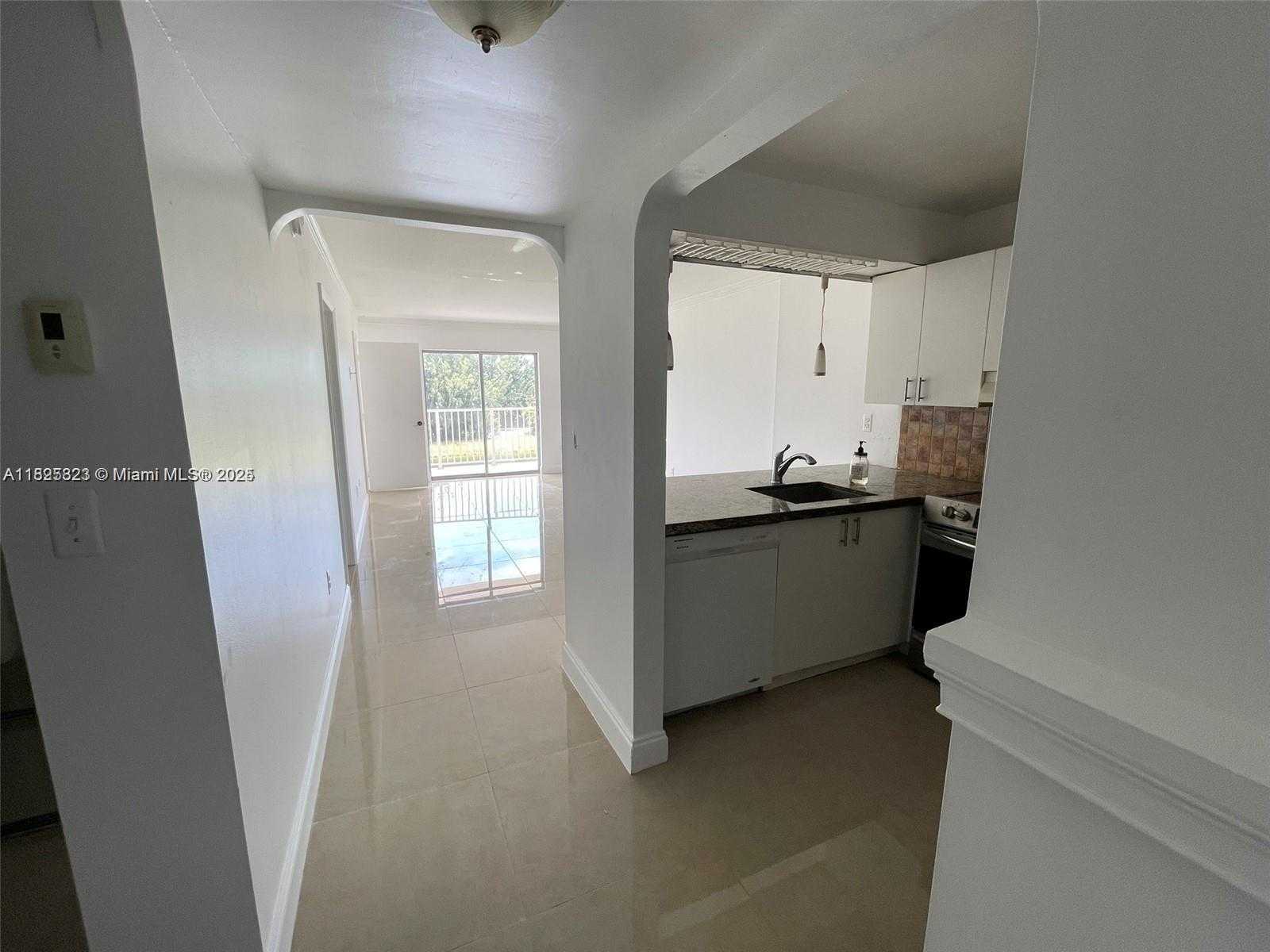 Small Image of 16465 NORTH EAST 22ND AVE #417, North Miami Beach Number 2