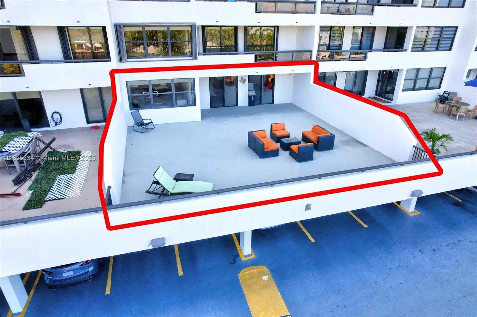 Small Image of 2555 COLLINS AVE #606, Miami Beach Number 11