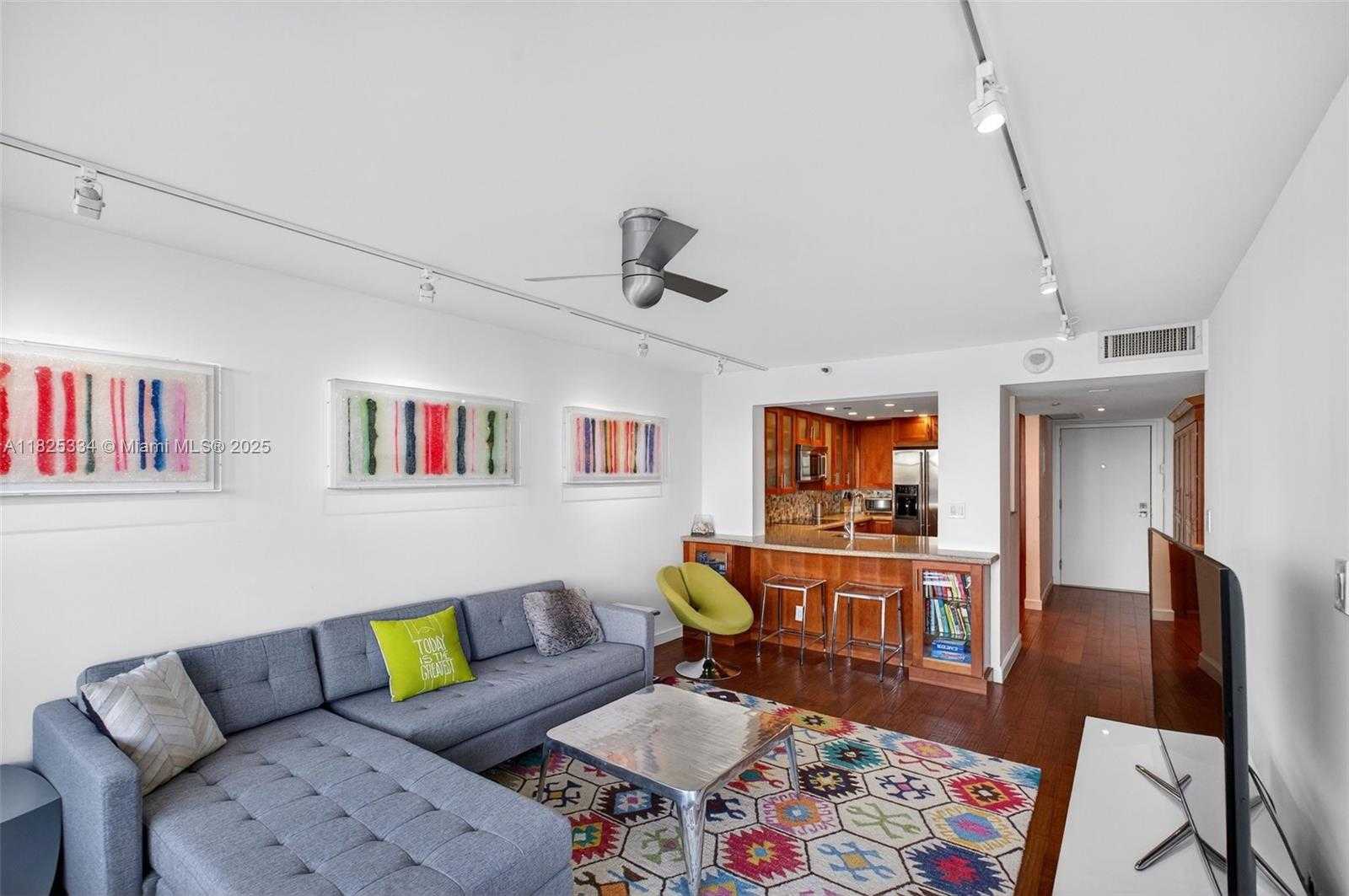 Small Image of 2555 COLLINS AVE #606, Miami Beach Number 19