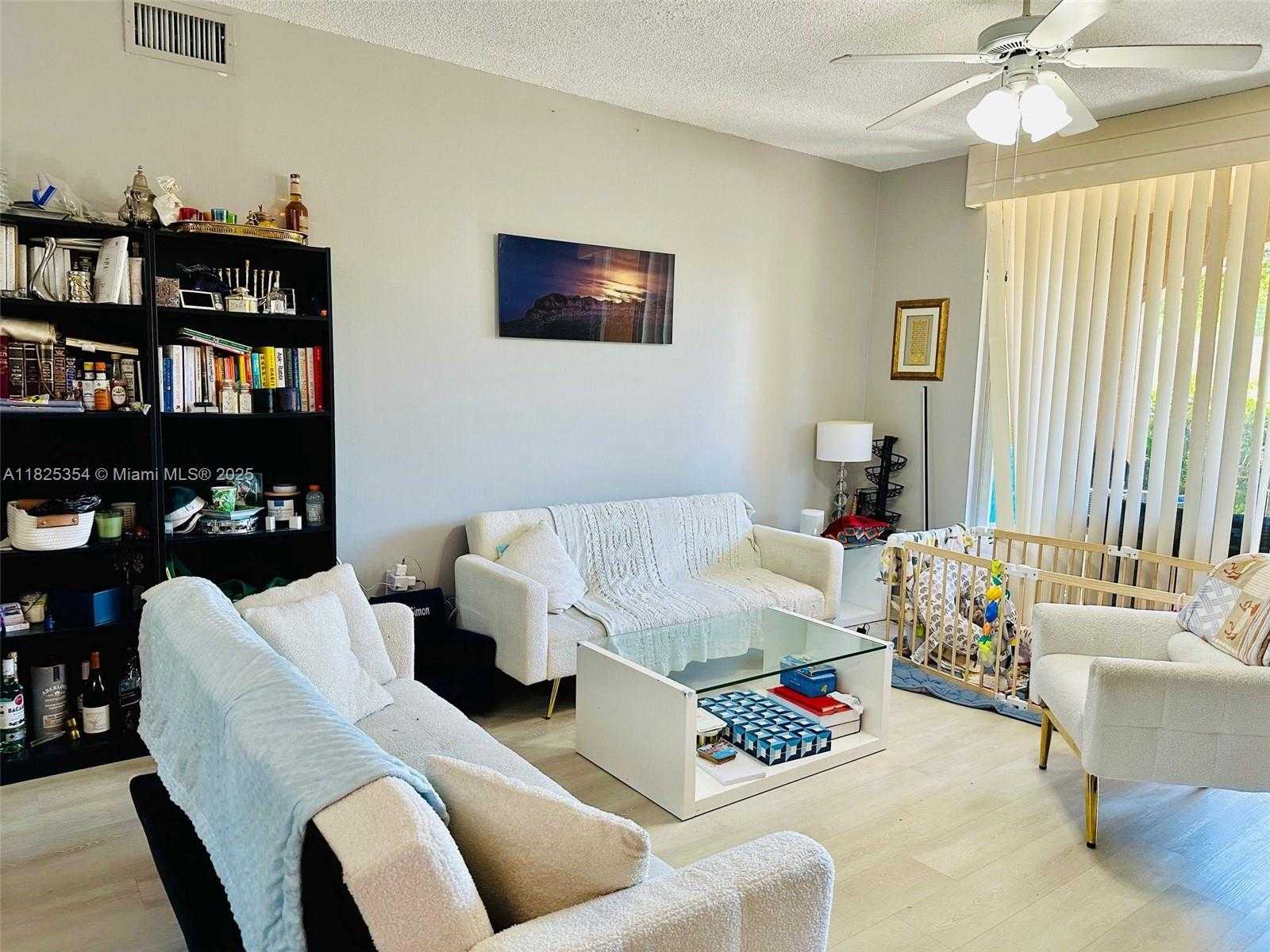 Small Image of 19601 EAST COUNTRY CLUB DR #7101, Aventura Number 11