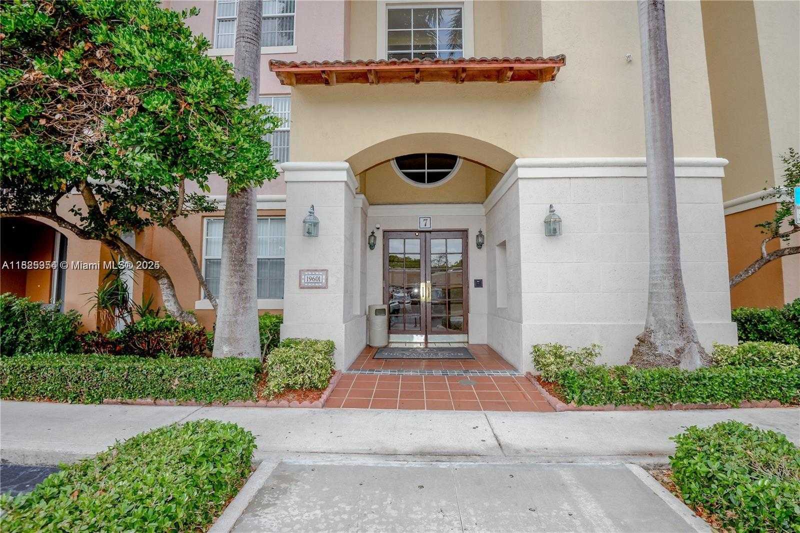 Small Image of 19601 EAST COUNTRY CLUB DR #7101, Aventura Number 22