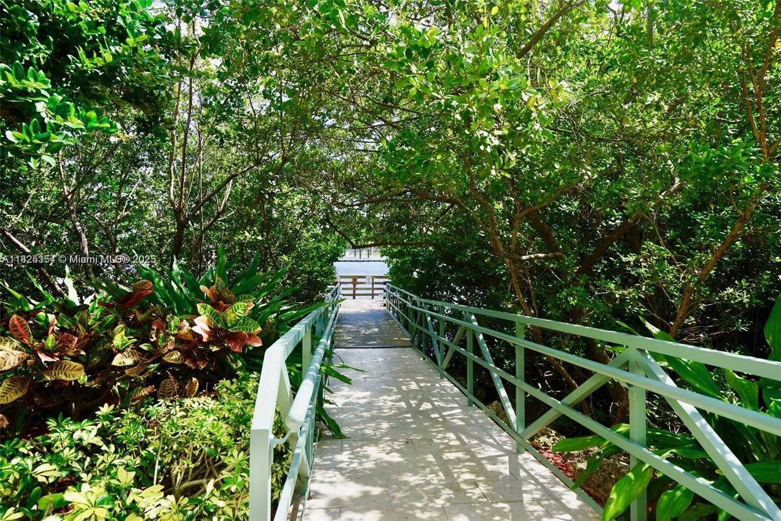 Small Image of 19601 EAST COUNTRY CLUB DR #7101, Aventura Number 24