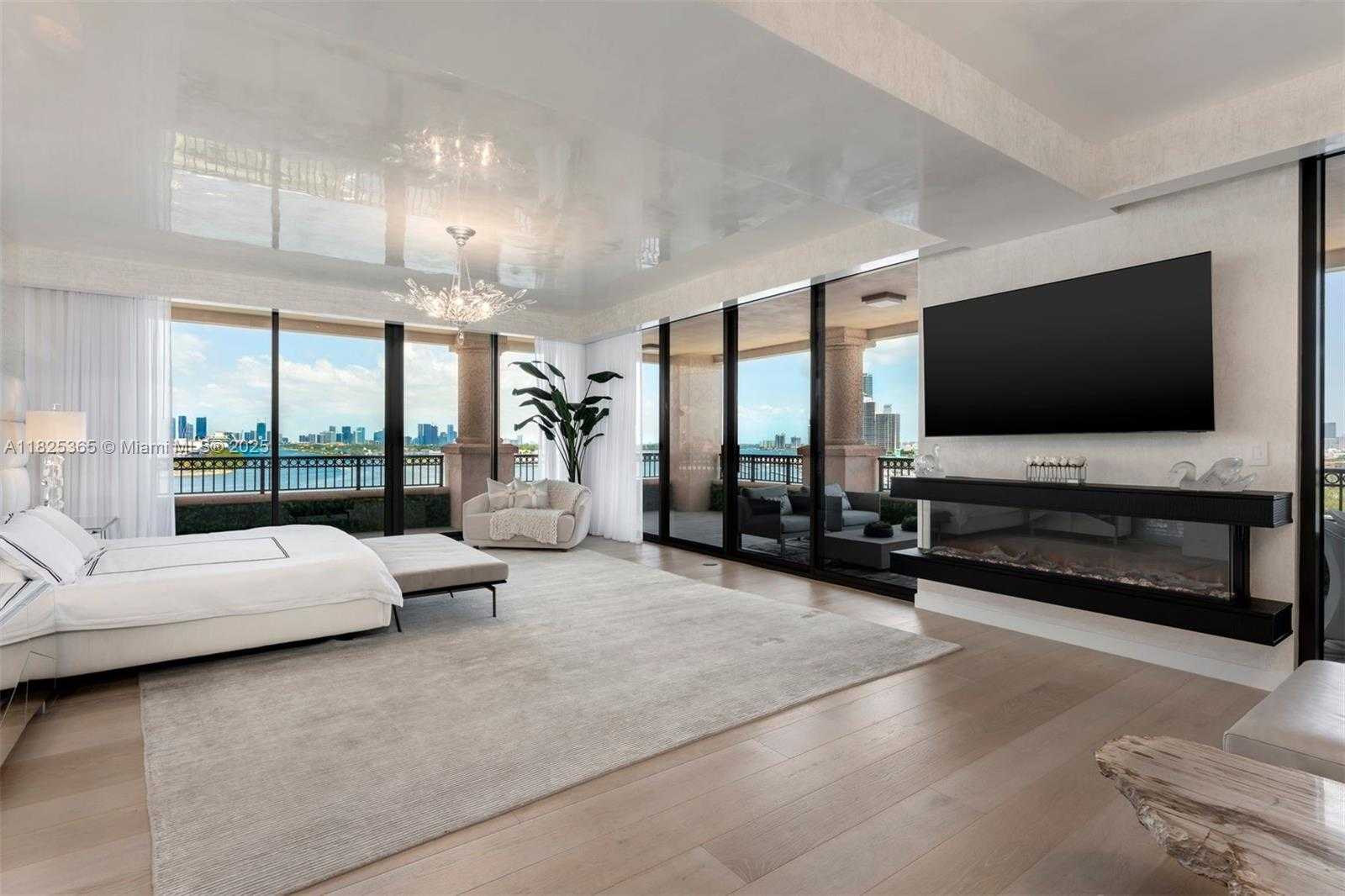 Small Image of 6800 FISHER ISLAND DR #LPH 6893, Miami Beach Number 20
