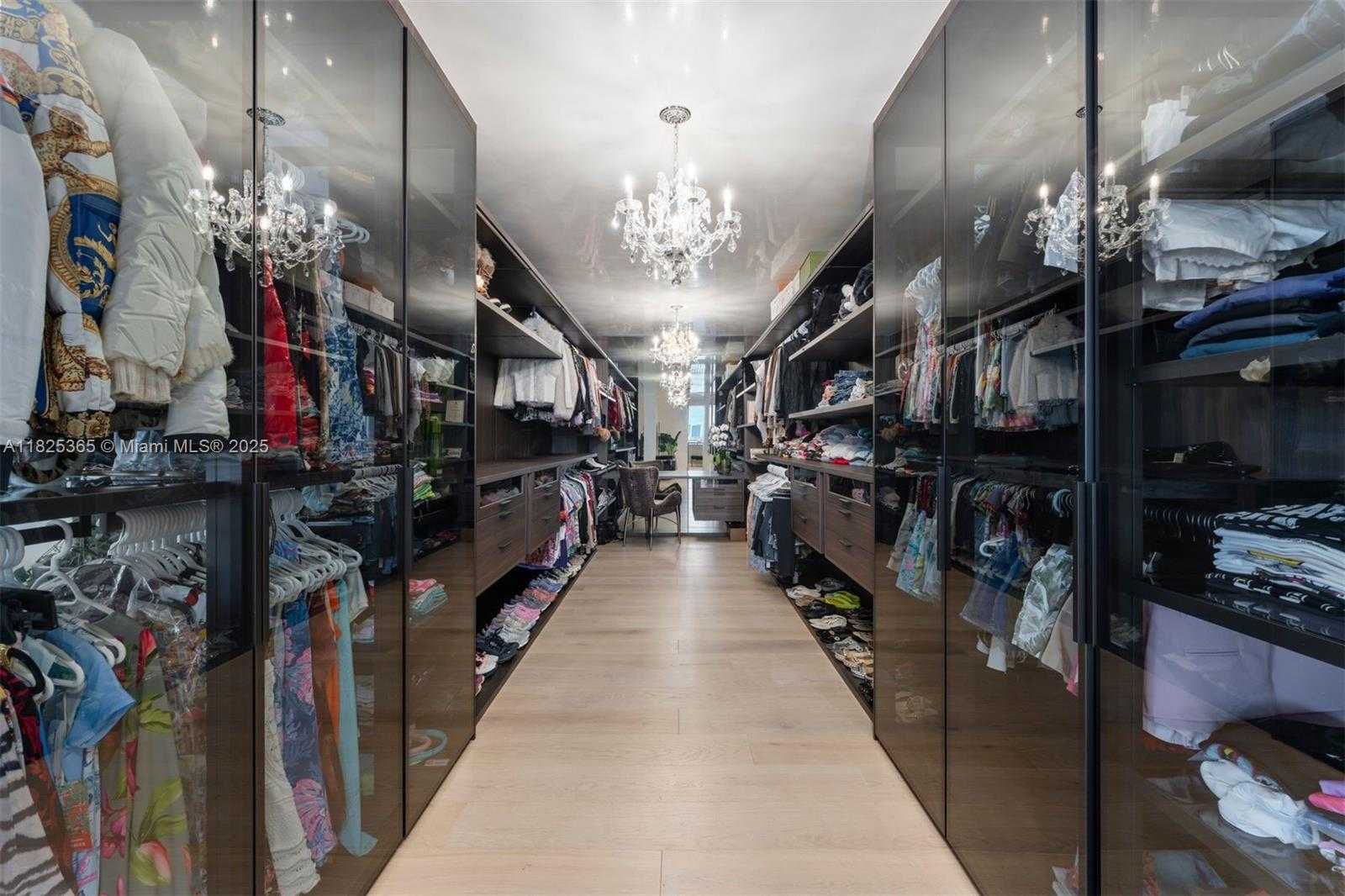Small Image of 6800 FISHER ISLAND DR #LPH 6893, Miami Beach Number 23